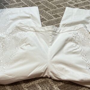 Mestiza New York  Embroidered White Size 14 wide leg cotton pants